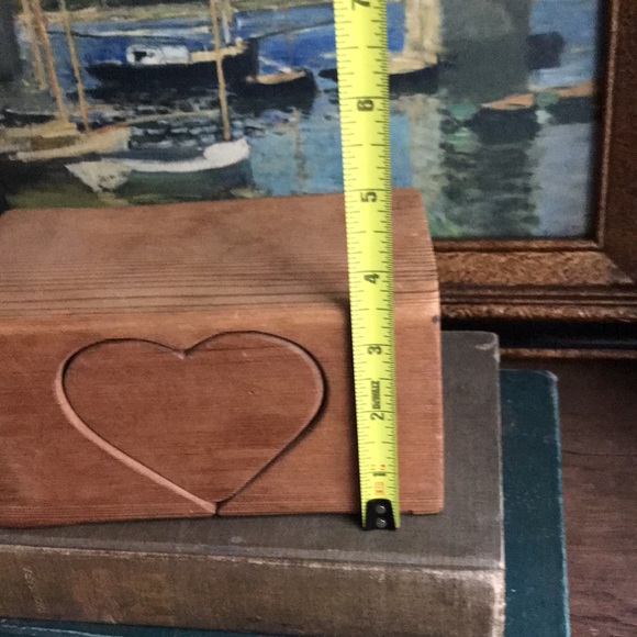 Primitive Wood Heart Trinket Box - Picture 10 of 11